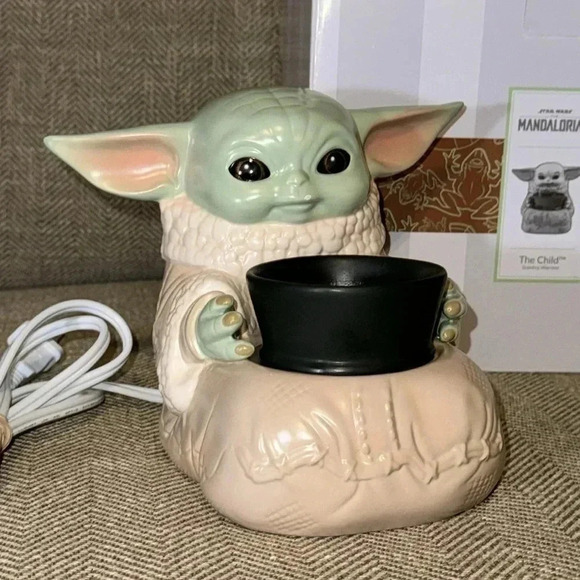 Scentsy Full Size Wax Warmer Star Wars Grogu The Mandalorian The Child Baby Yoda - Picture 3 of 14